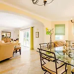 Ferienvilla Casa Rita Mit Privatem Pool By Interhome Prázdninový dům *